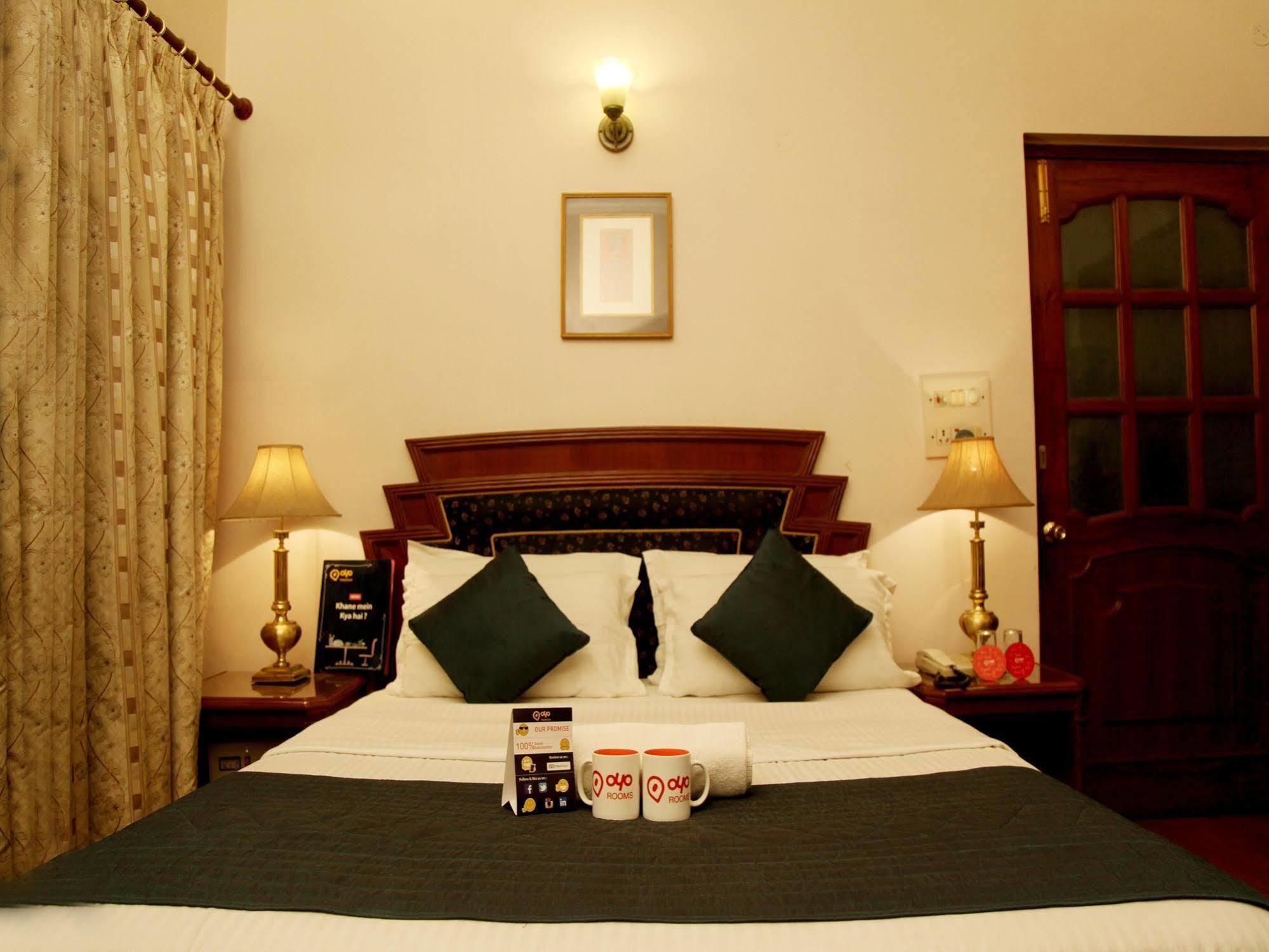 Hotel Imperial House Allāhābād Junction Екстериор снимка