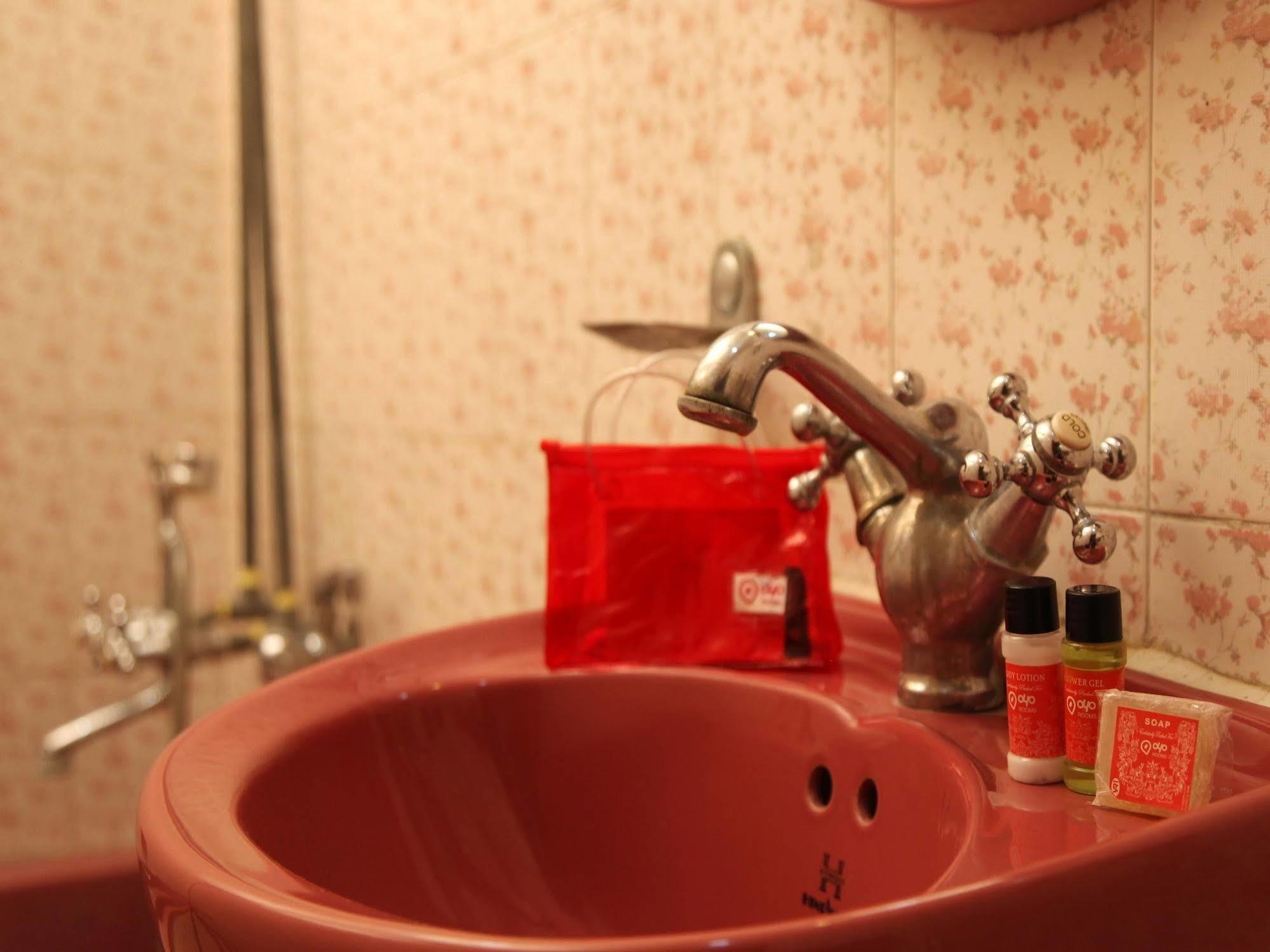 Hotel Imperial House Allāhābād Junction Екстериор снимка