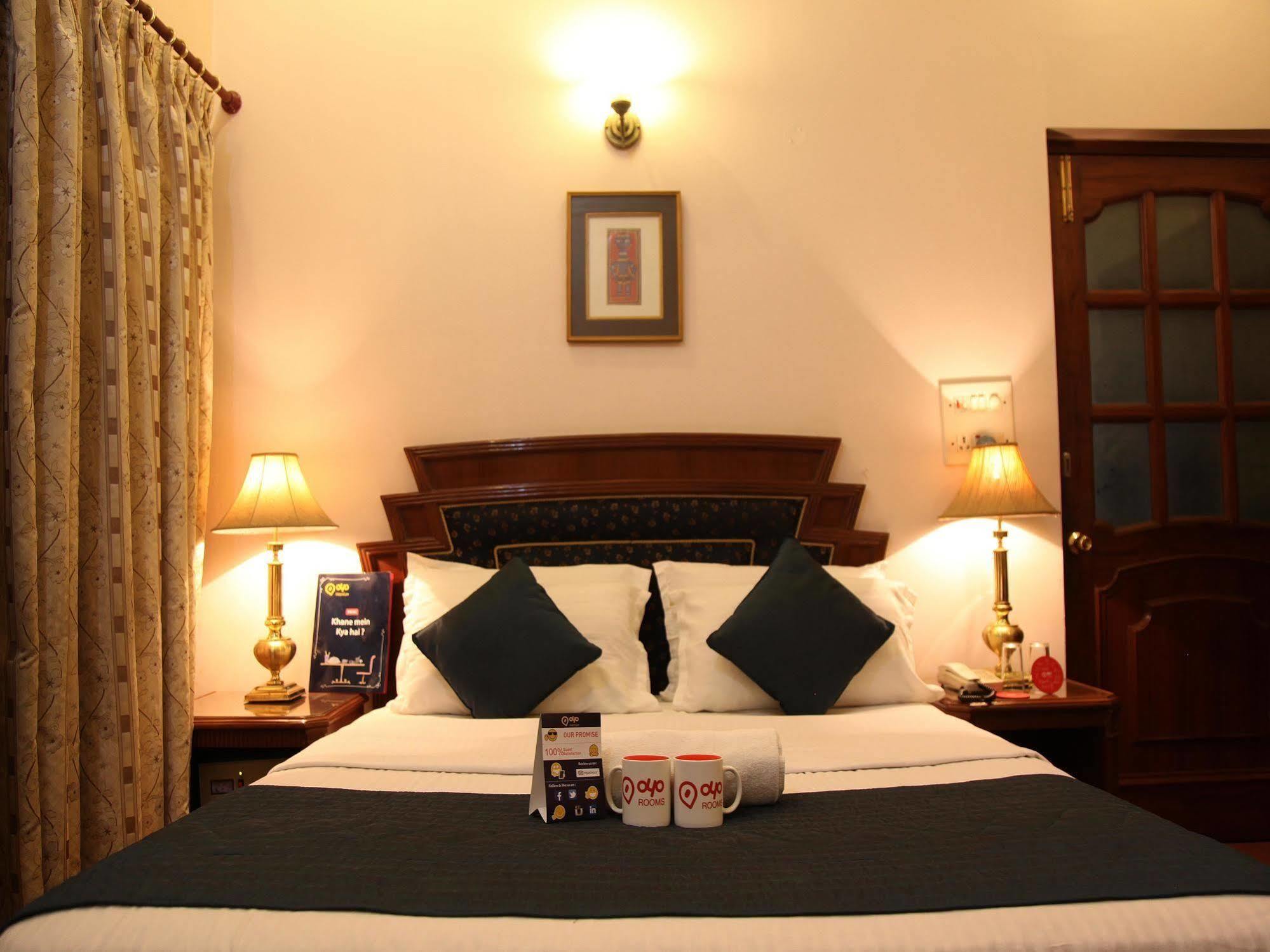 Hotel Imperial House Allāhābād Junction Екстериор снимка
