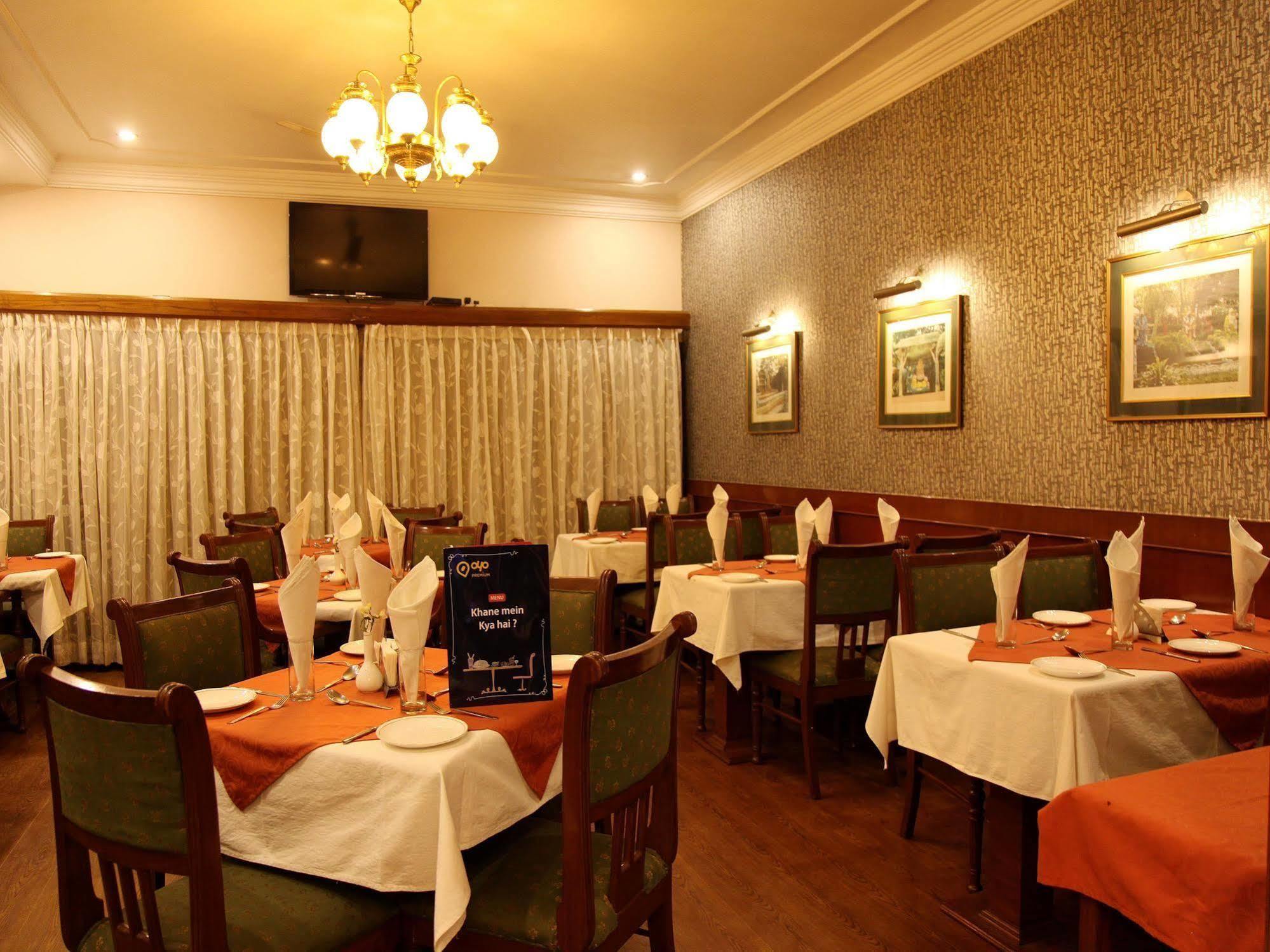 Hotel Imperial House Allāhābād Junction Екстериор снимка