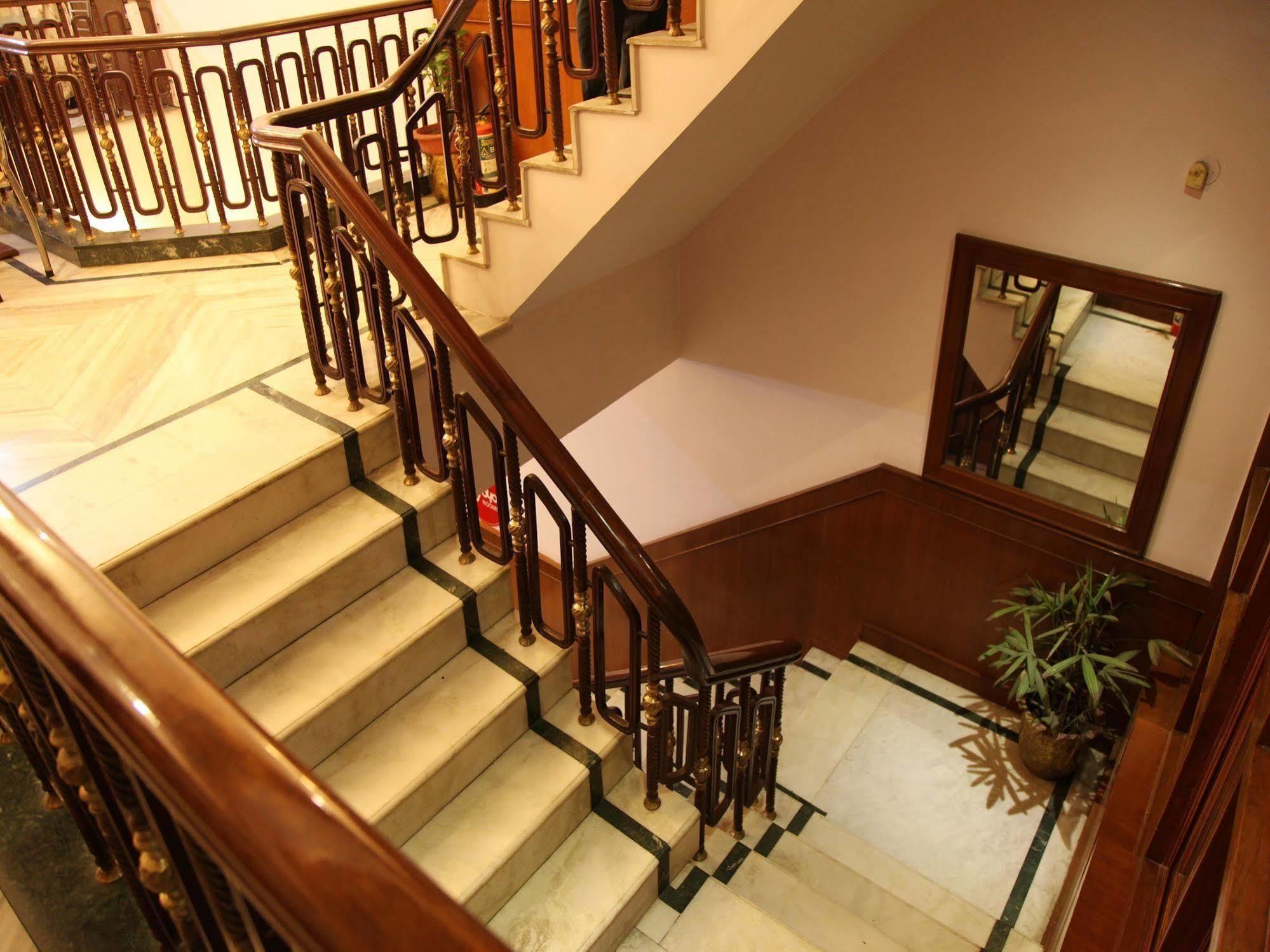 Hotel Imperial House Allāhābād Junction Екстериор снимка